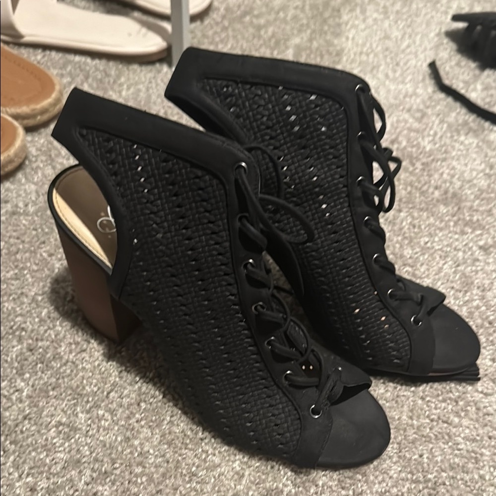 Chic Black Lace-Up Women's Heels